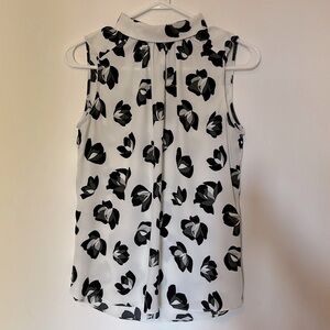 RW&CO Mock-Neck blouse